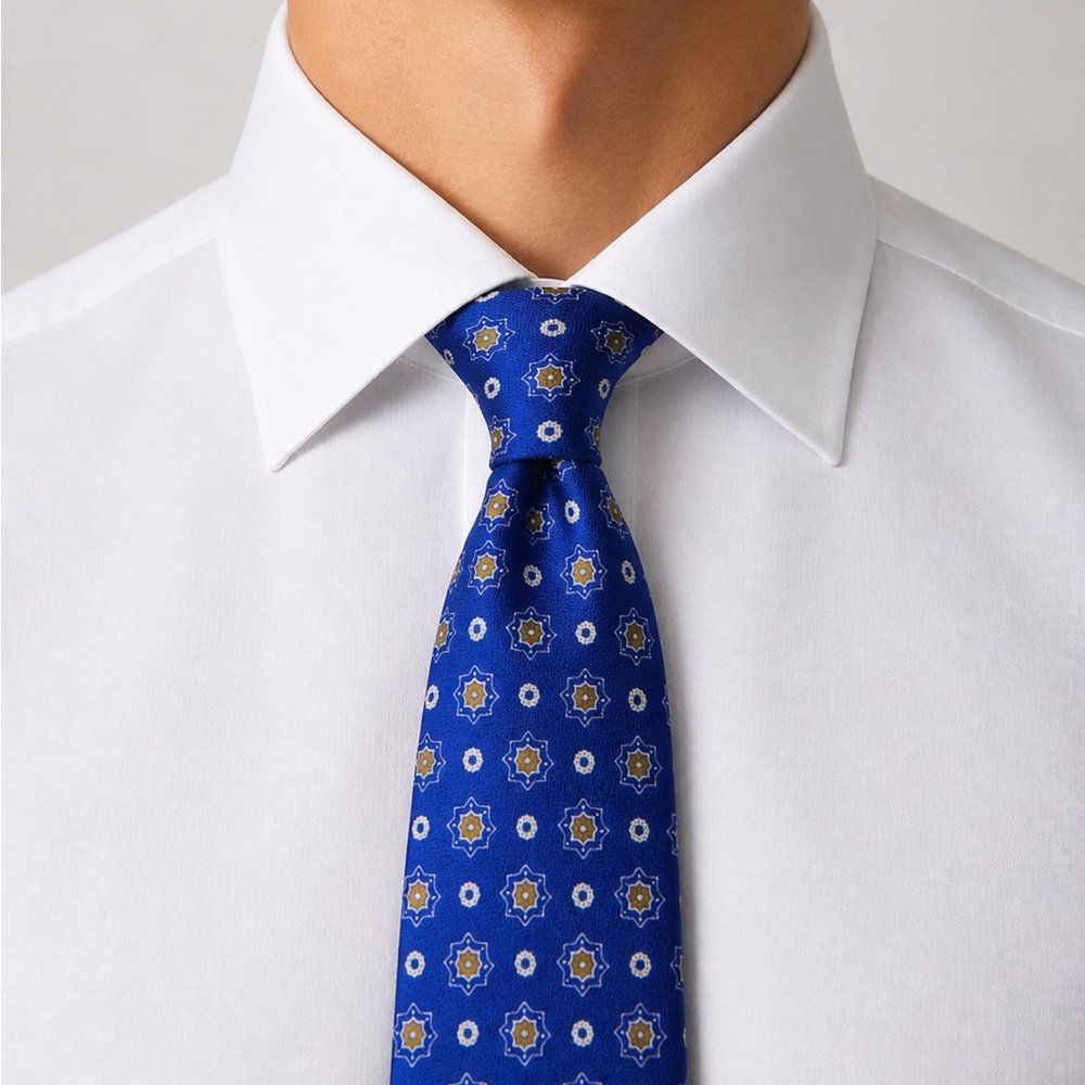 Kiton Napoli Blue Medallion Silk Tie – Hand-Made in Italy, Classic Pattern
